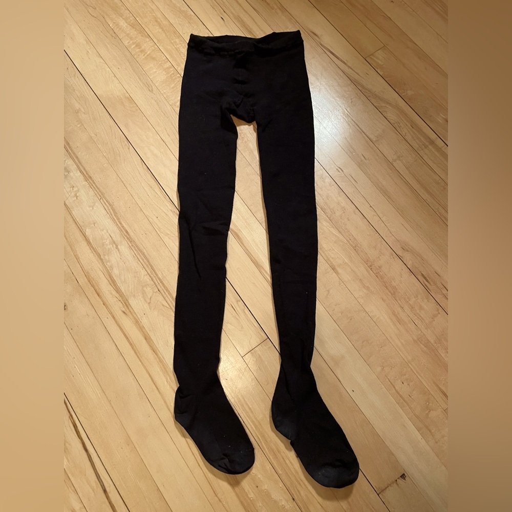 Hue black sweater tights, footed, size M/L
